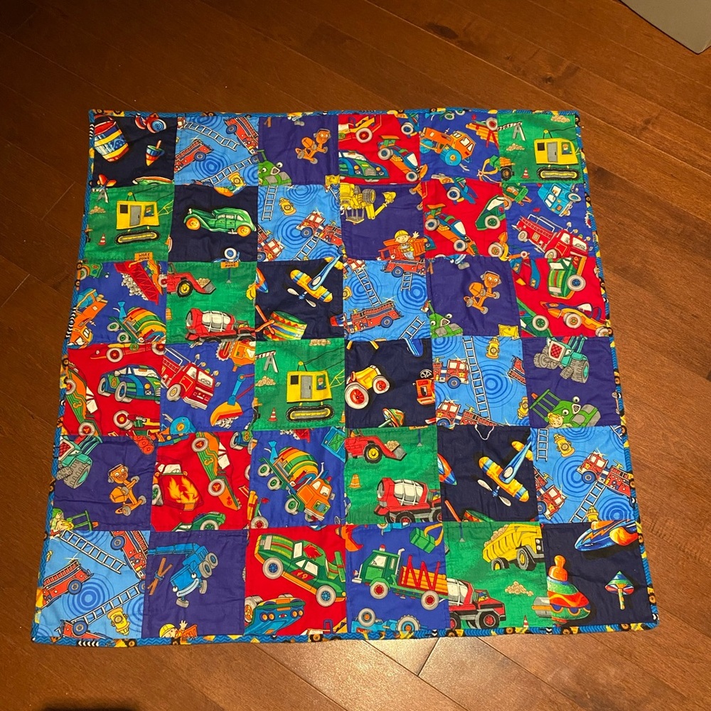 Handmade Bob the Builder Toddler Lightweight Quilt (BL-1)